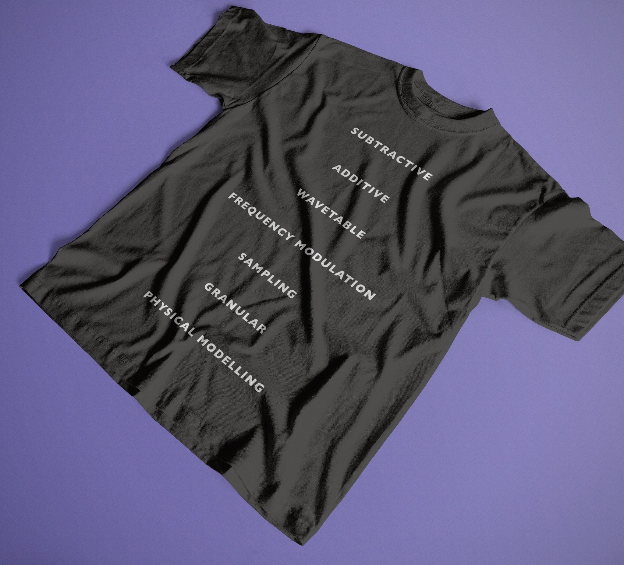 Synthesis Types T-Shirt / Black-Future Past-Essential Republik