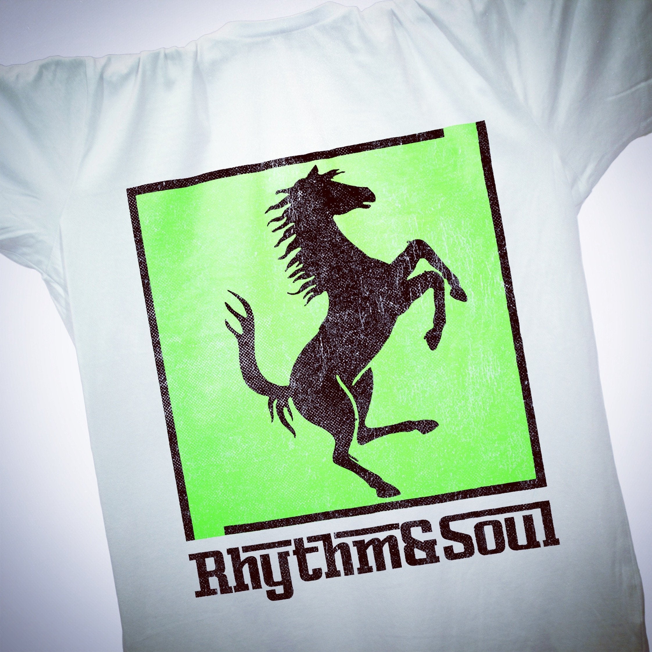 Rhythm And Soul T-Shirt / White-Future Past-Essential Republik