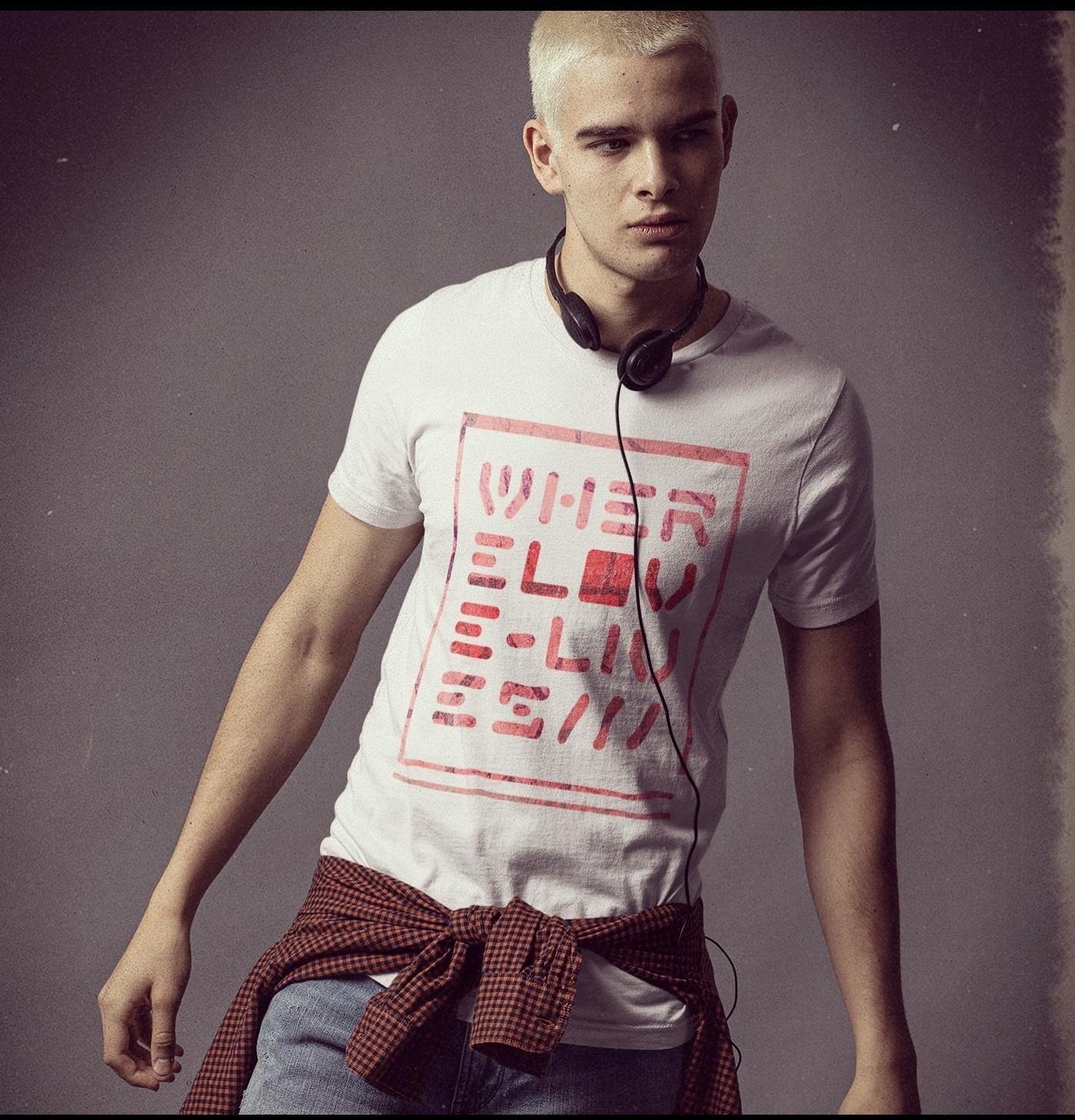 Where Love Lives T-Shirt / Cream-Future Past-Essential Republik