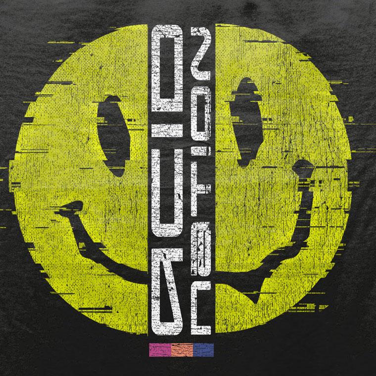 Split Smiler T-Shirt / Black-Future Past-Essential Republik