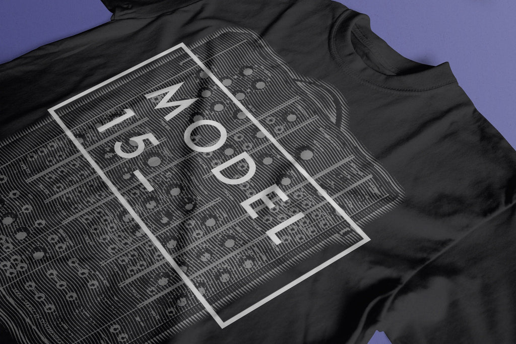 Model-15 Synthesiser T-Shirt / Black-Future Past-Essential Republik