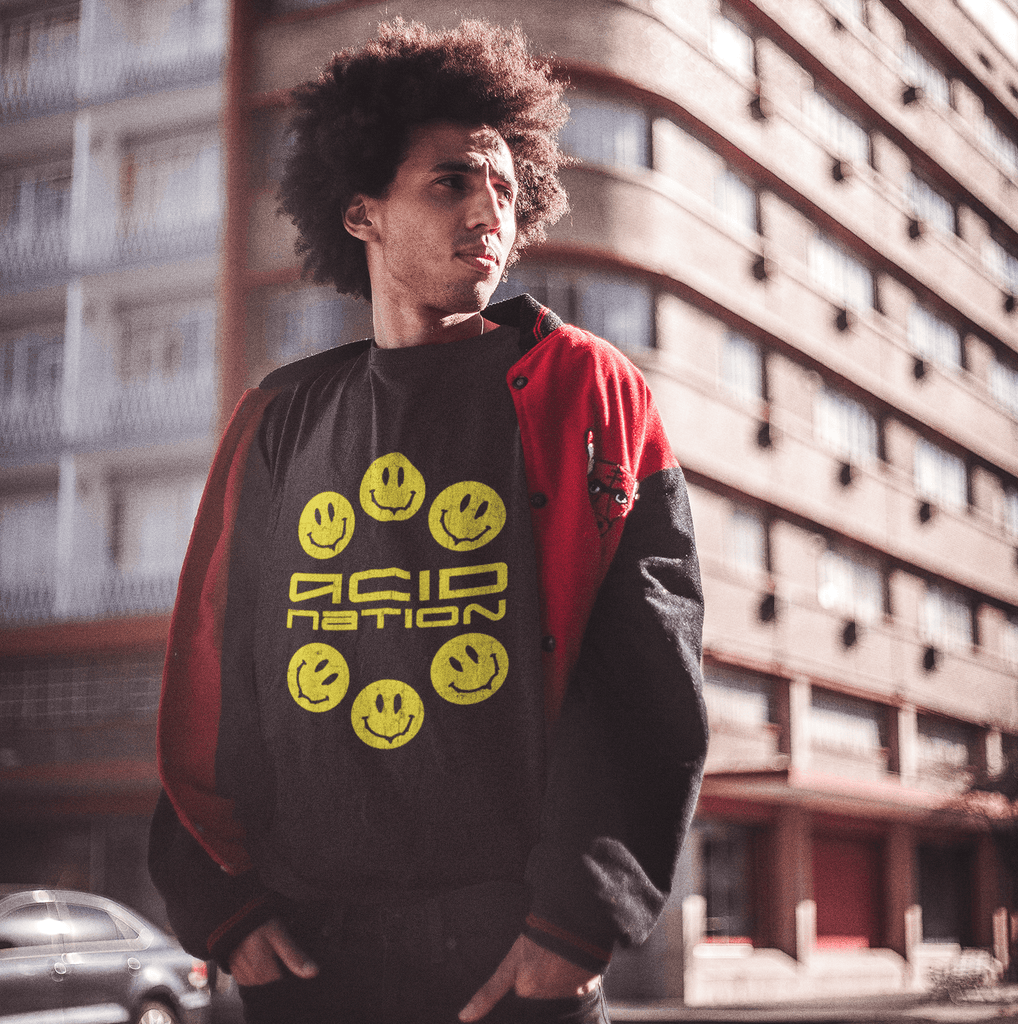 Multiple Smiler T-Shirt / Black-Future Past-Essential Republik